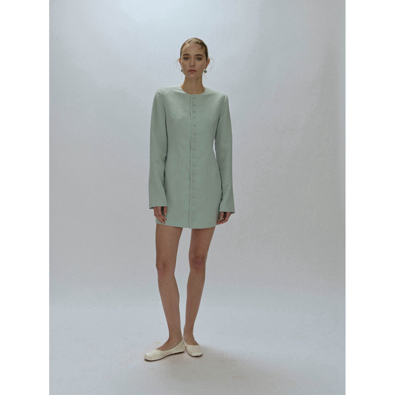 Blazer élégant pour femmes avec patte de boutonnage et silhouette minimaliste Chic & Stil