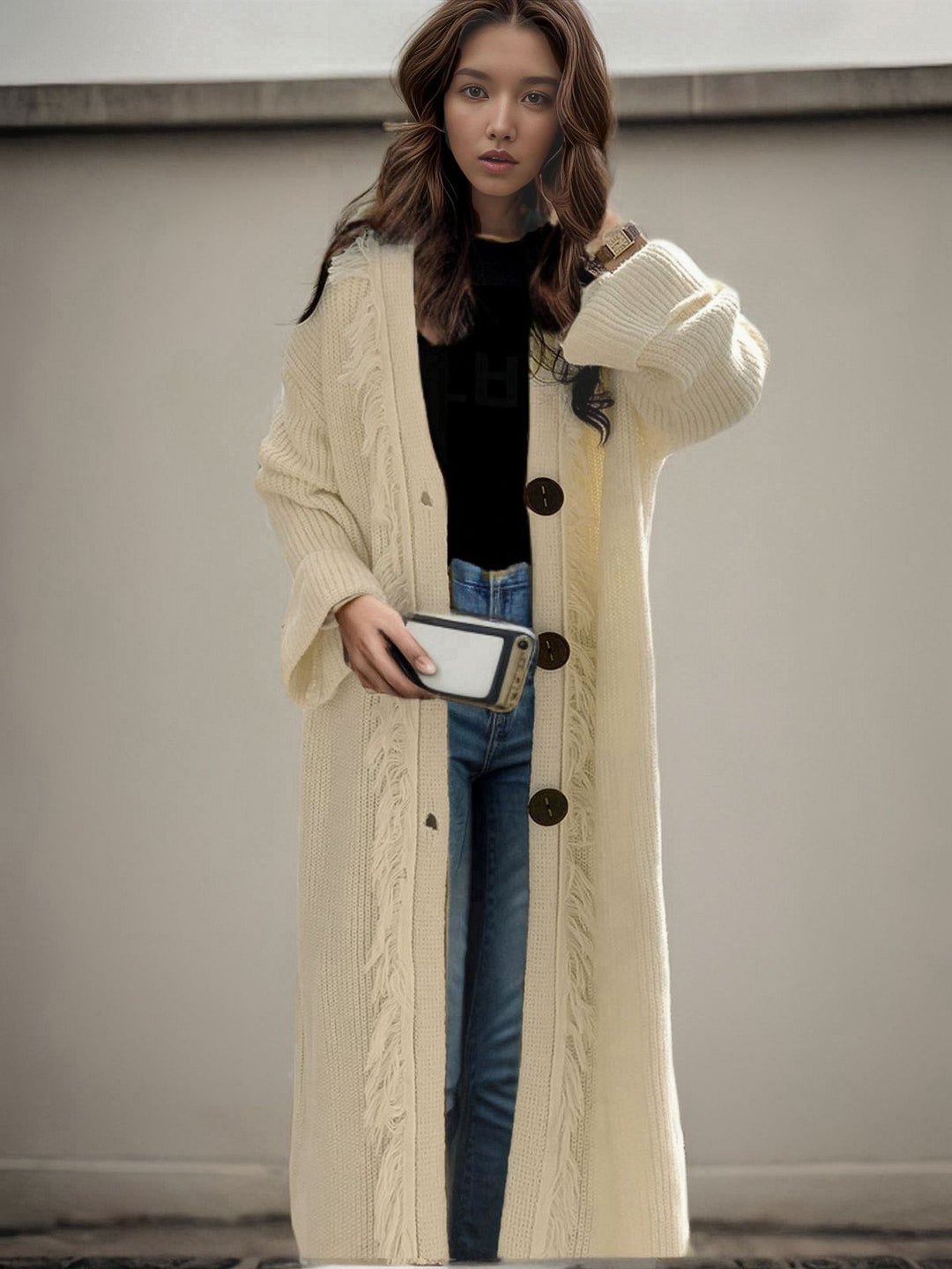 Ladies chunky knit cardigan with fringes Lune London