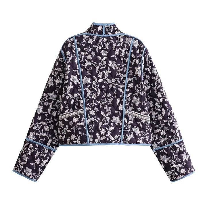 Veste matelassée pour femme à motifs avec un design floral et des détails contrastés élégants Chic & Stil
