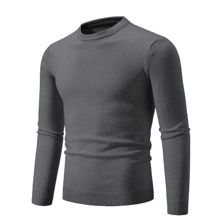 Classic round neck sweater for men in soft knit Lune London