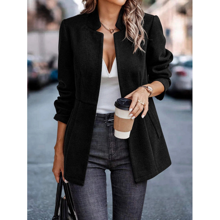 Trendy quilted blazer for women with a relaxed fit and elegant collar shape Lune London
