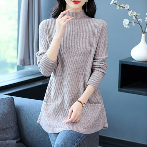 Knitted sweater for women with zigzag pattern and practical pockets Lune London