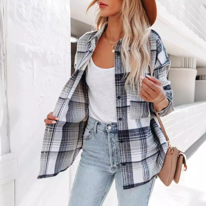 Casual plaid shirt for women with patch pockets Lune London