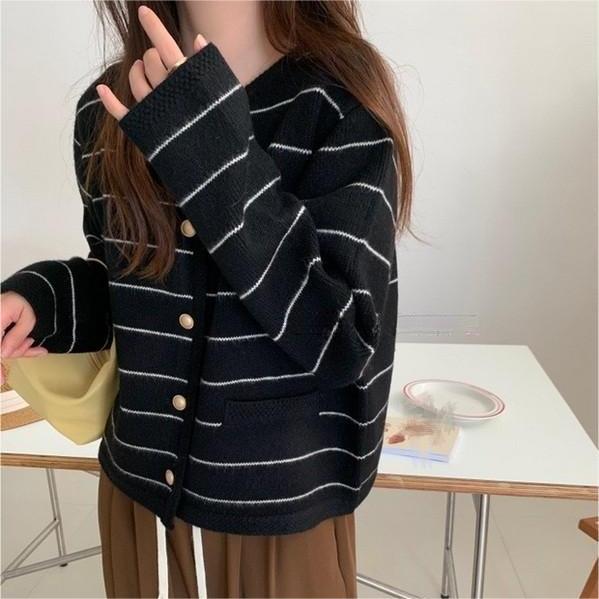 Ladies comfortable cardigan with fine stripes and practical pockets Lune London
