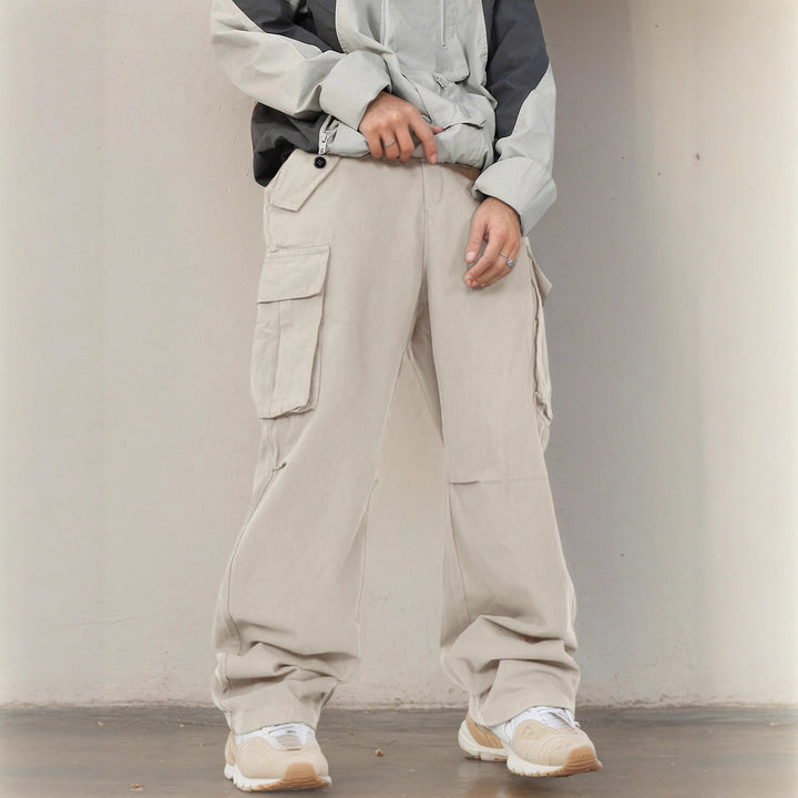 Cargo pants for women in a casual urban Lune London