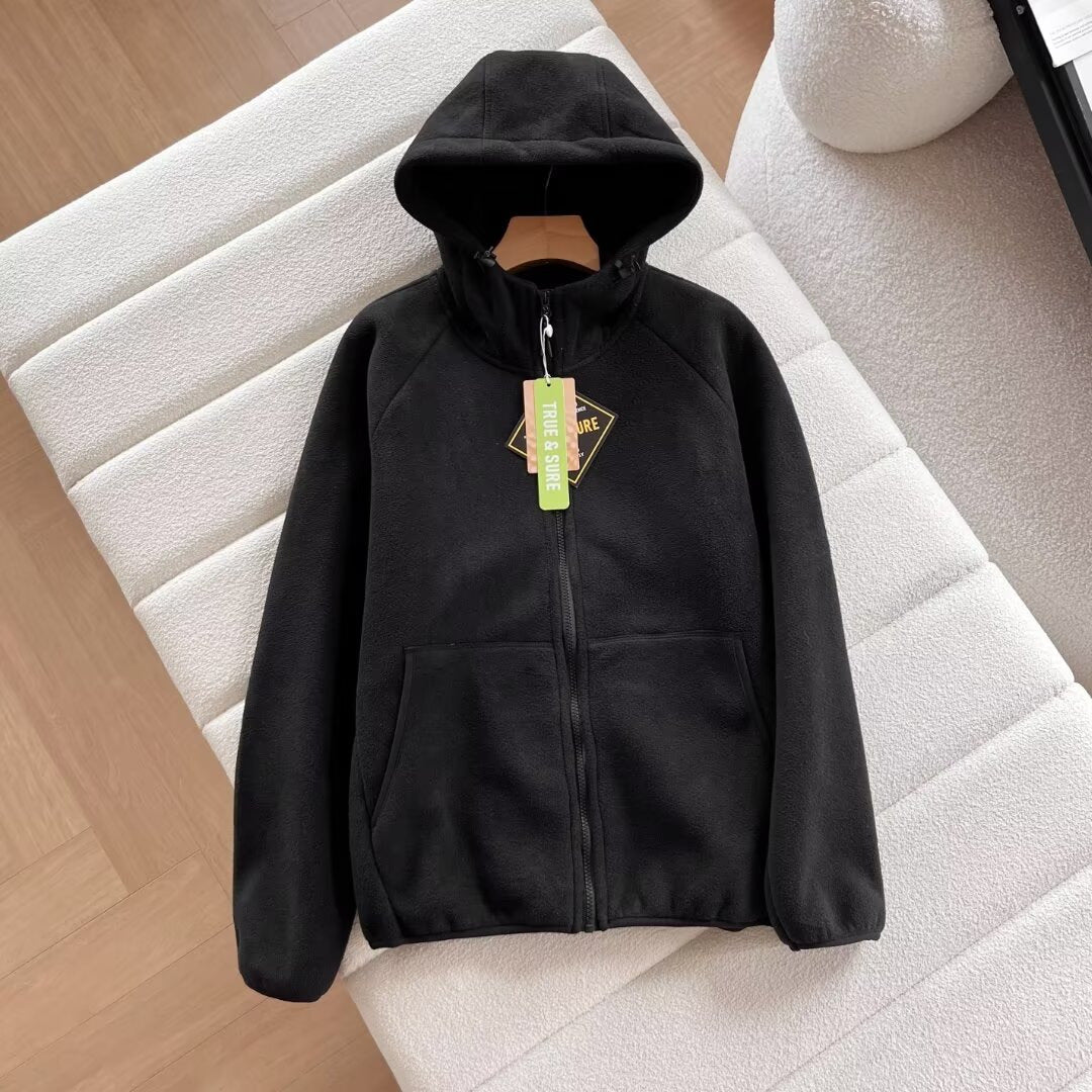 Veste en polaire chaude et confortable pour femmes avec capuche Chic & Stil