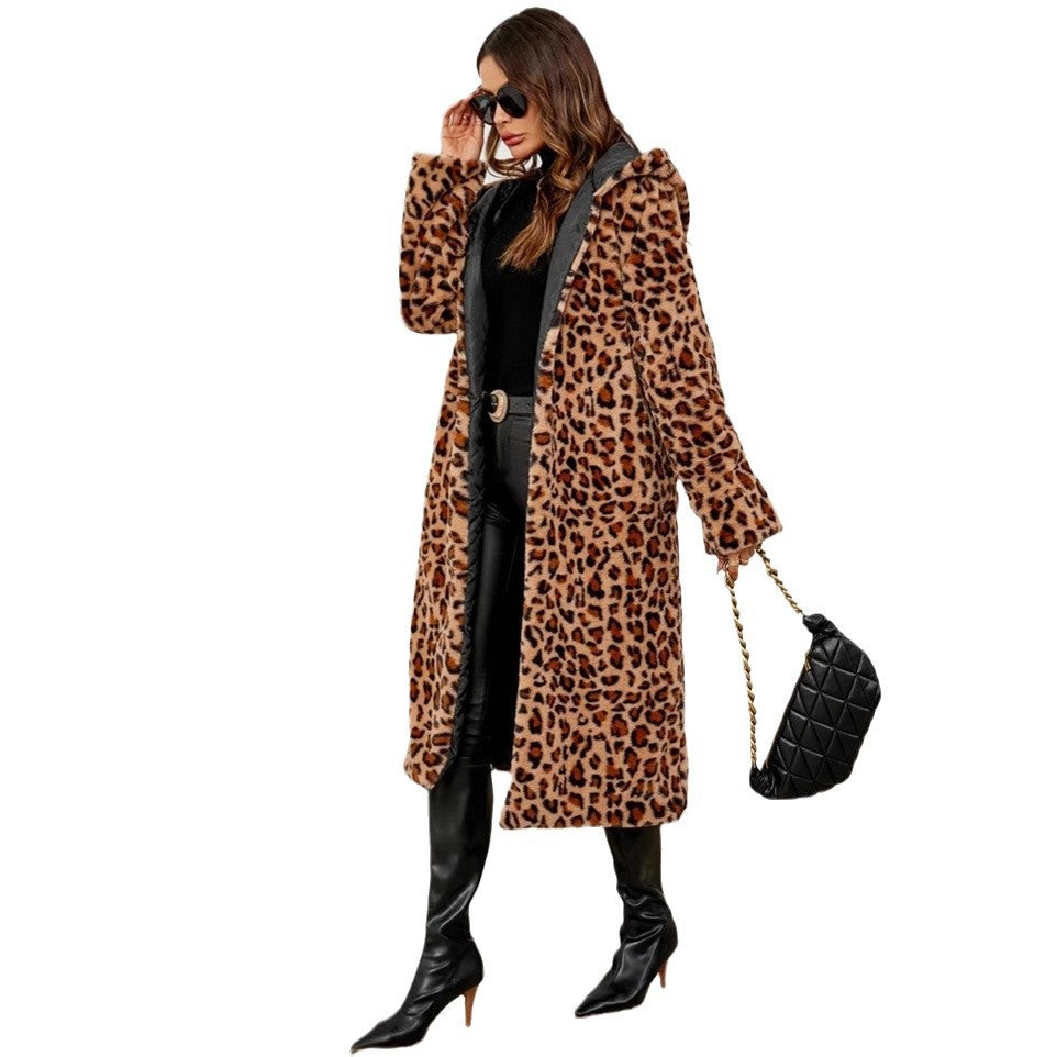 Ladies Luxurious Animal Fur Coat Lune London
