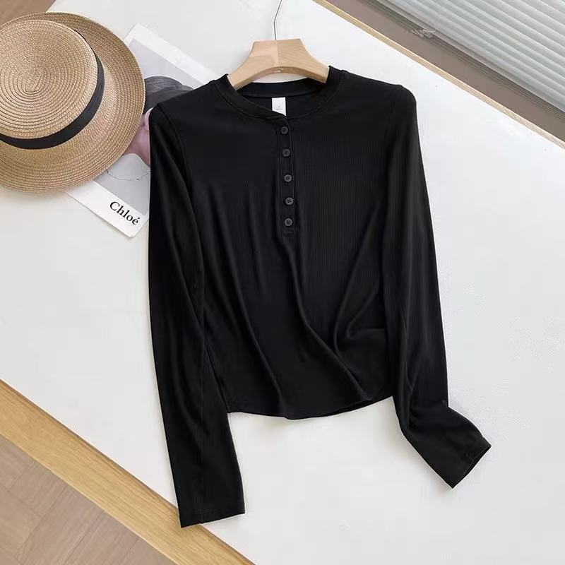 Chemise Henley à manches longues pour femmes en mélange de coton doux avec des détails de bouton à la mode Chic & Stil