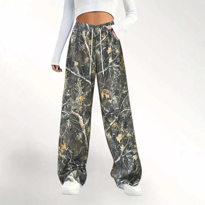Ladies Camouflage Details Relaxed Fit Jogger Pants Lune London
