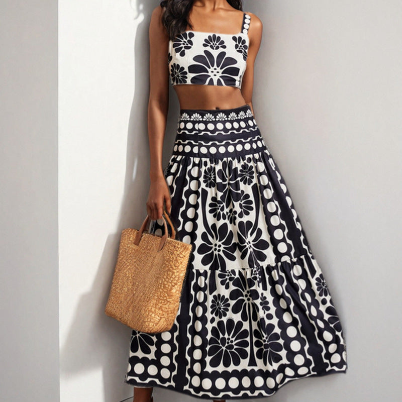 Ensemble pour femmes en deux pièces avec top court et jupe maxi Chic & Stil