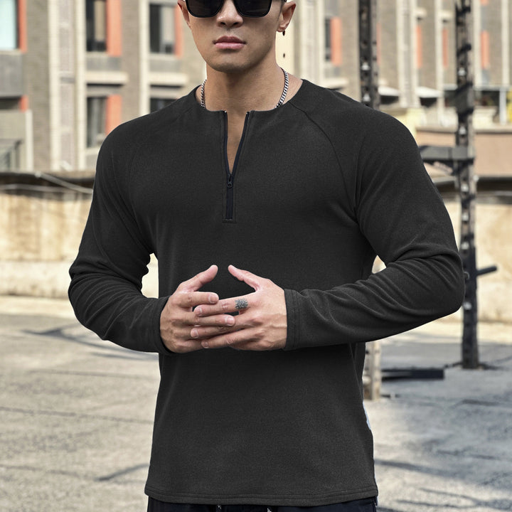 Functional T-shirt for men with innovative zipper and breathable structure Lune London