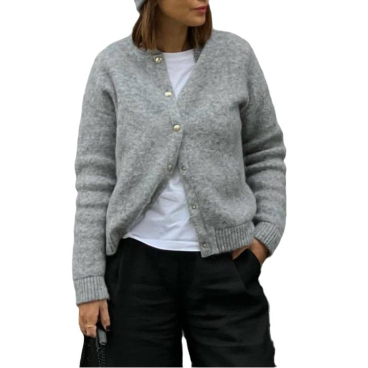 Ladies cozy knitted cardigan with button placket and pockets Lune London