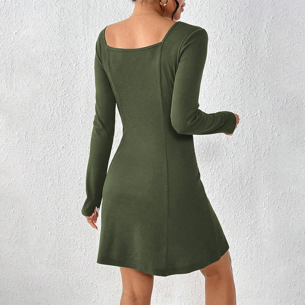 Robe à boutons pour femmes avec manches longues et décolleté carré Chic & Stil