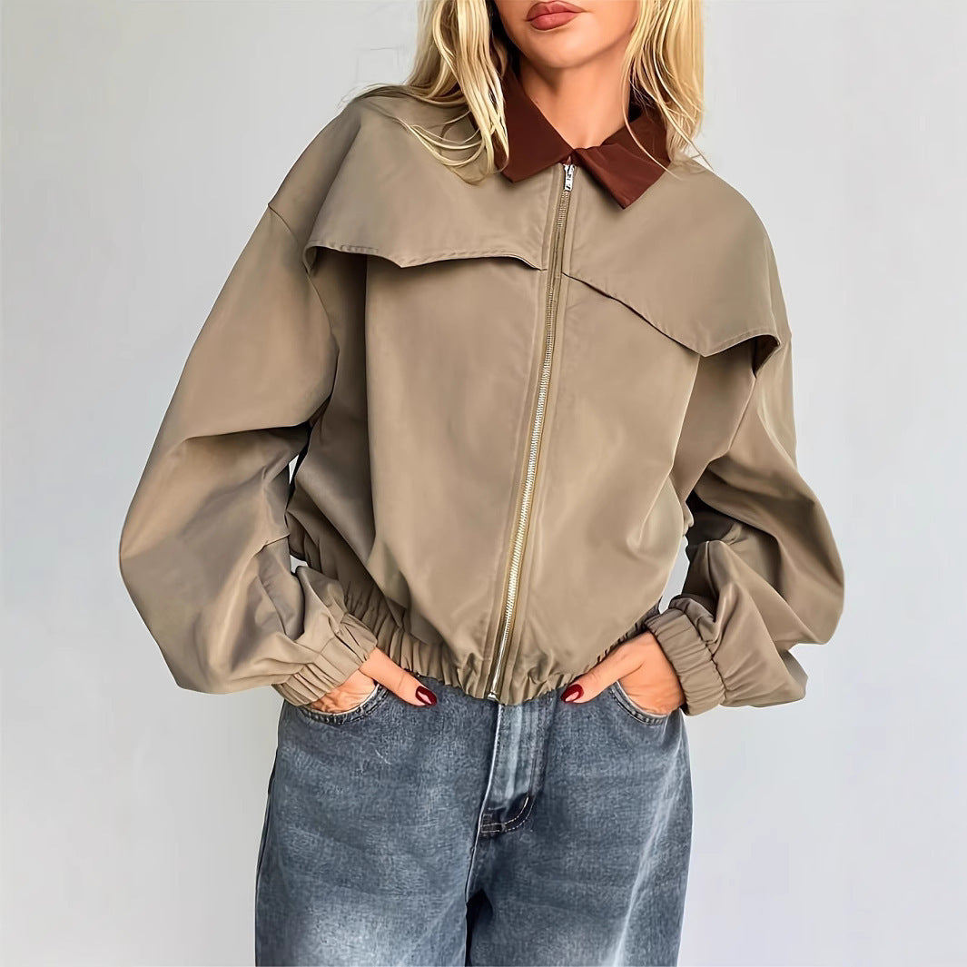 Casual short jacket for women with oversized cut and contrasting collar Chic und Stil