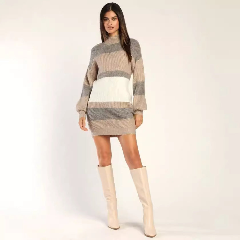 Robe tricot pour femmes avec col roulé à la mode et motif rayé Chic & Stil
