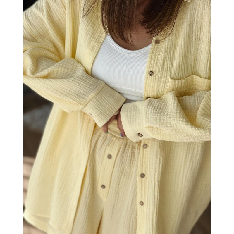 Casual women's outfit with button details and comfortable pockets Lune London