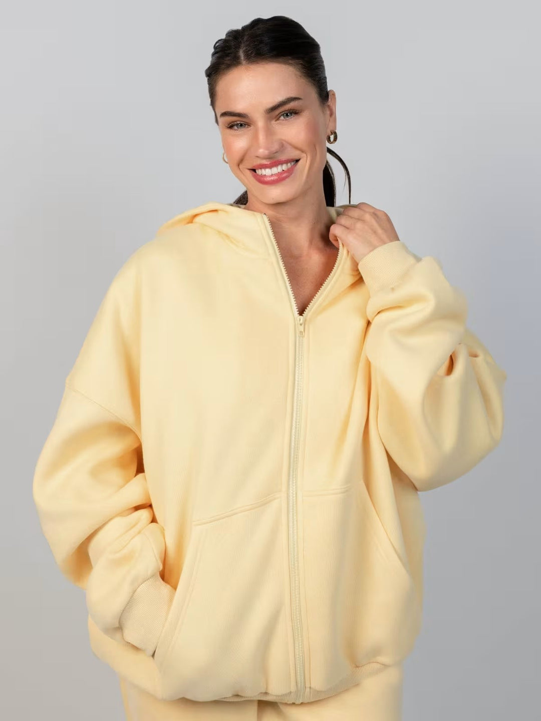 Oversized hoodie for women with a comfortable fit and deep pockets Lune London