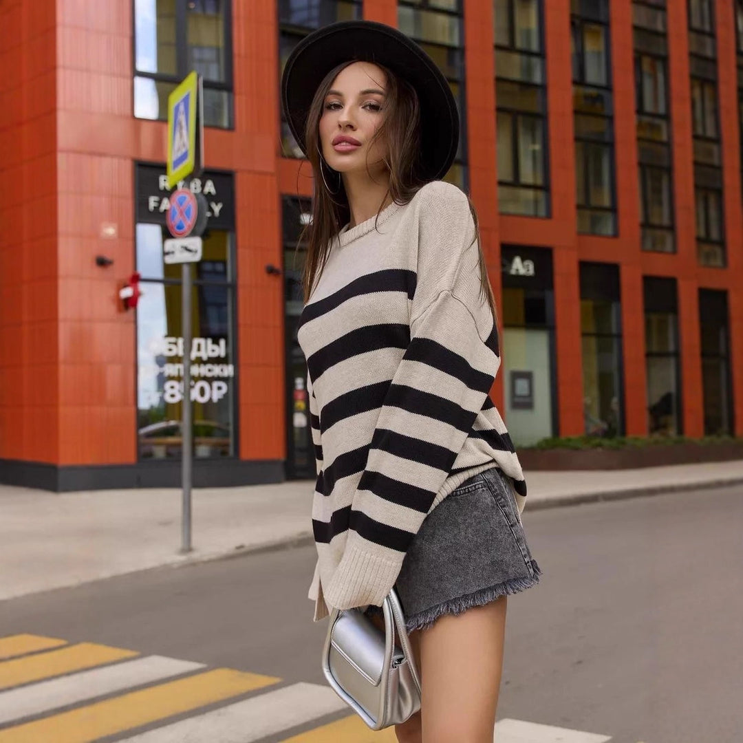 Pull en tricot surdimensionné pour femmes avec motif rayé moderne et col montant Chic & Stil