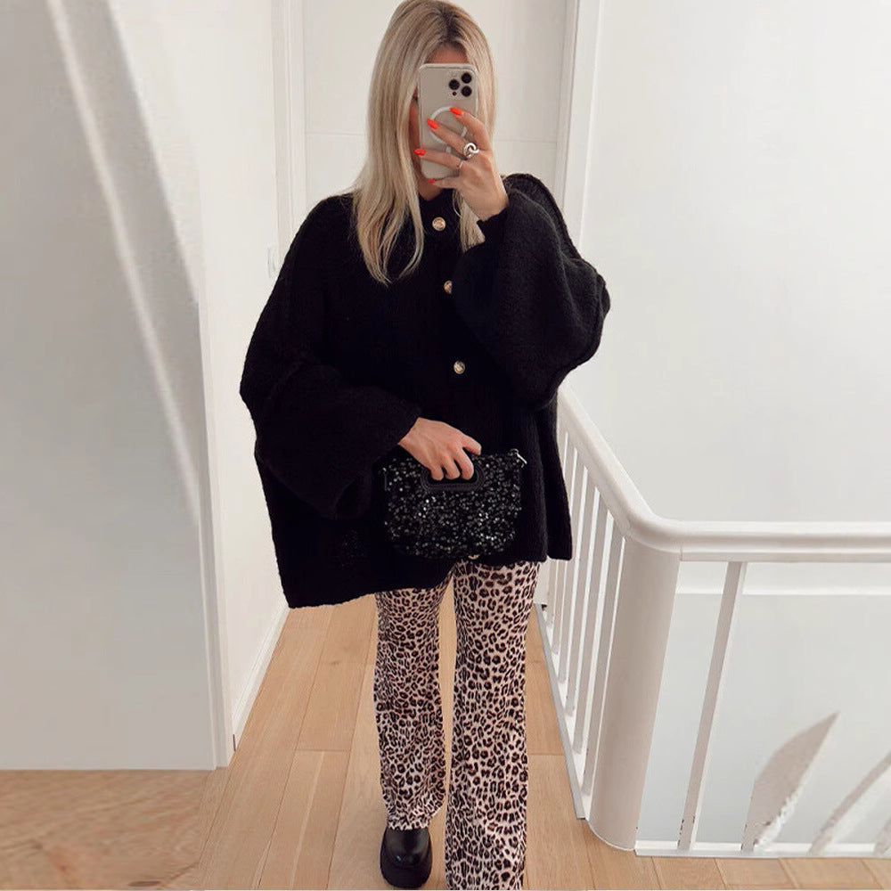 Knit jacket for women with an oversized fit and elegant button details Lune London