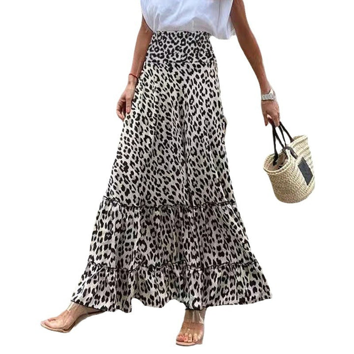 Maxi skirt for women with a flowy cut and voluminous ruffle Lune London