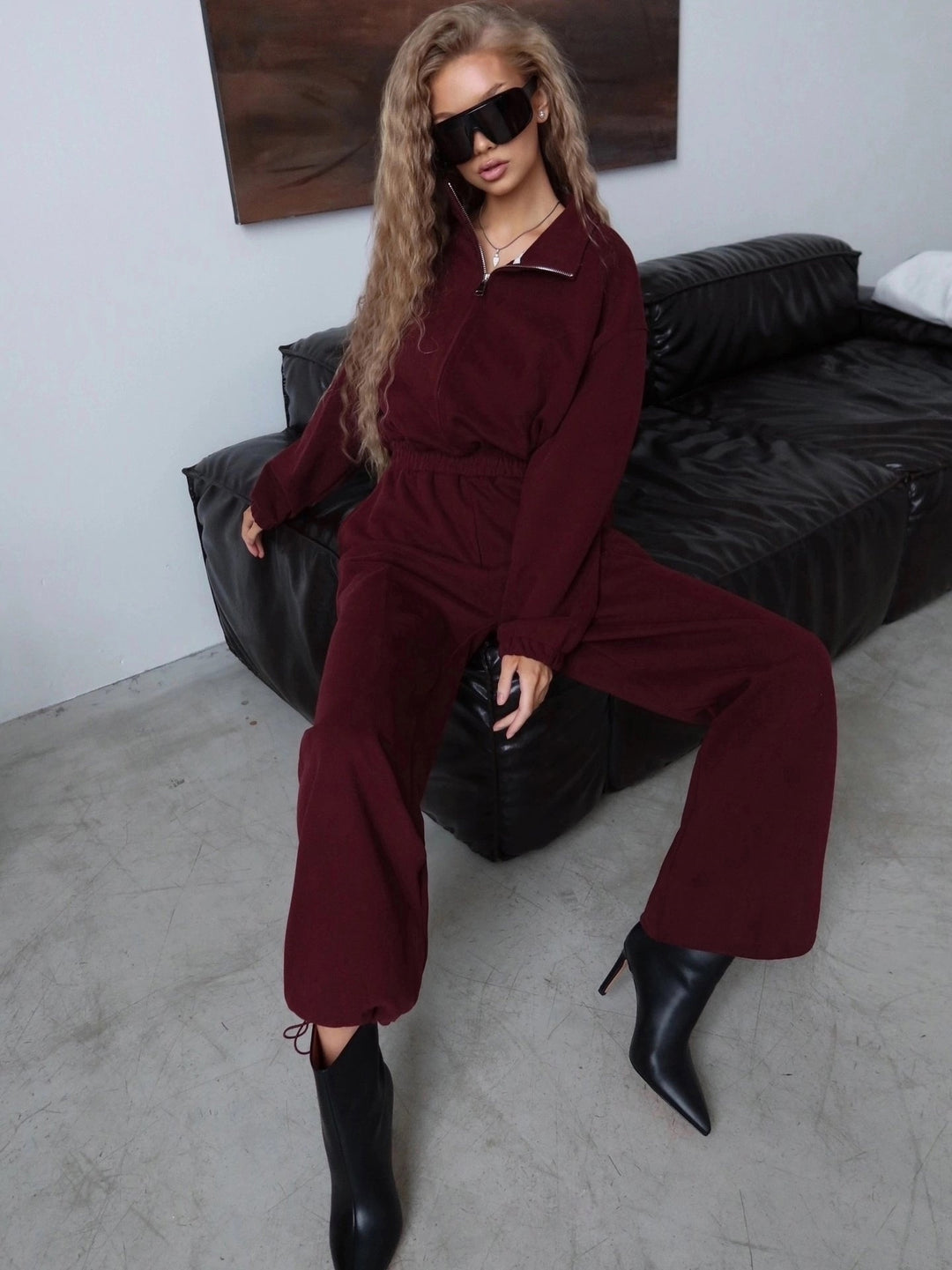 Women's sporty loungewear set with modern stand-up collar and wide-cut pants Chic & Stil