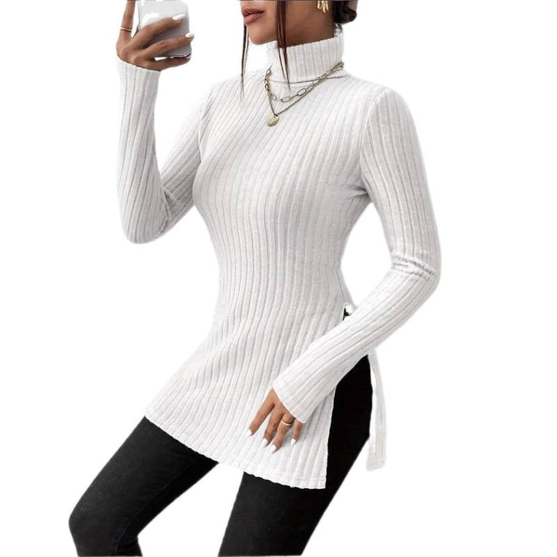 Ladies trendy turtleneck sweater with a sought-after ribbed structure Lune London