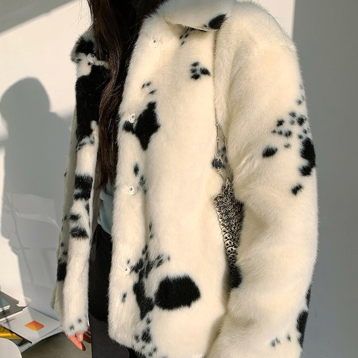 Comfortable plush jacket for women with cow pattern Lune London