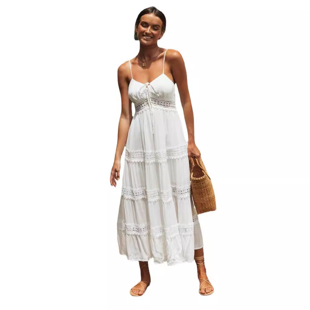 Robe maxi femme avec un nœud ludique et de délicates volants Chic & Stil