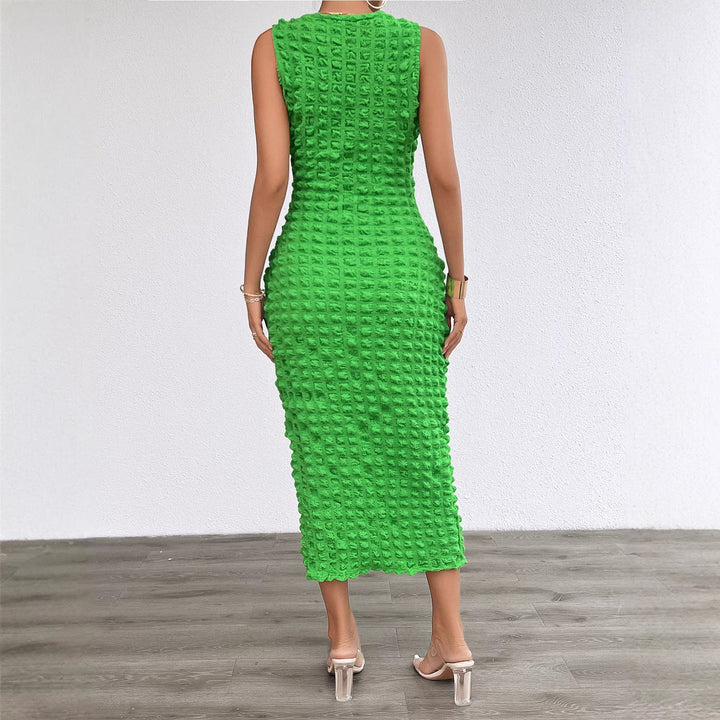 Chic & Stil flattering midi dress for women with textured surface