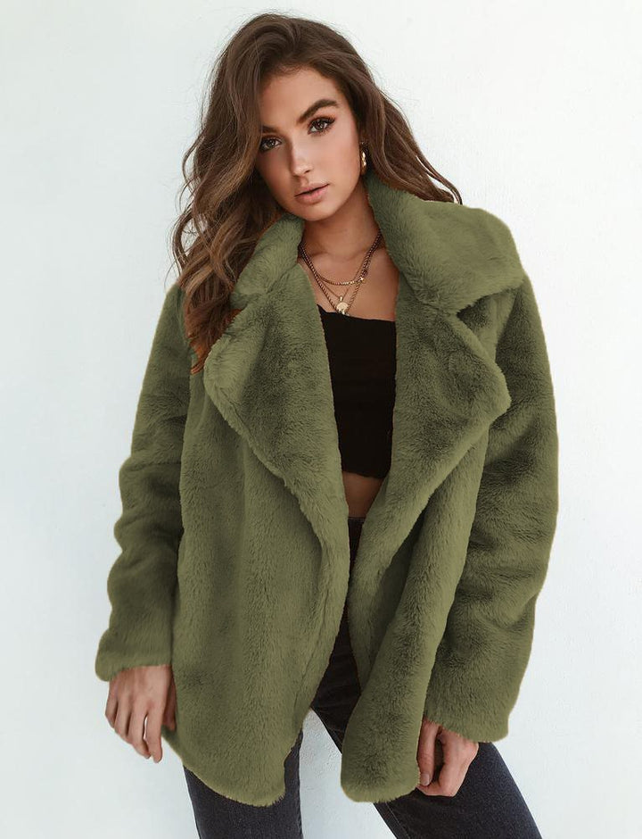 Oversized plush jacket for women with foldable collar and relaxed fit Lune London