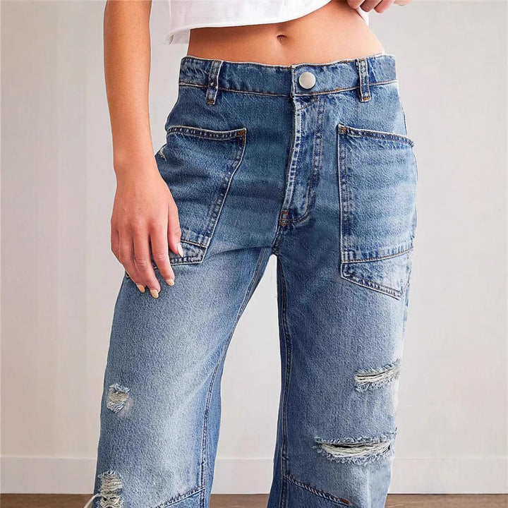 Women's wide-cut jeans with creative pockets and destroyed details Lune London