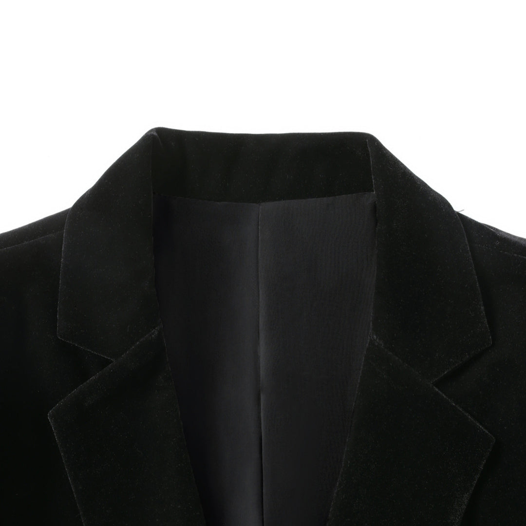 Elegant velvet jacket for men with fine details Lune London