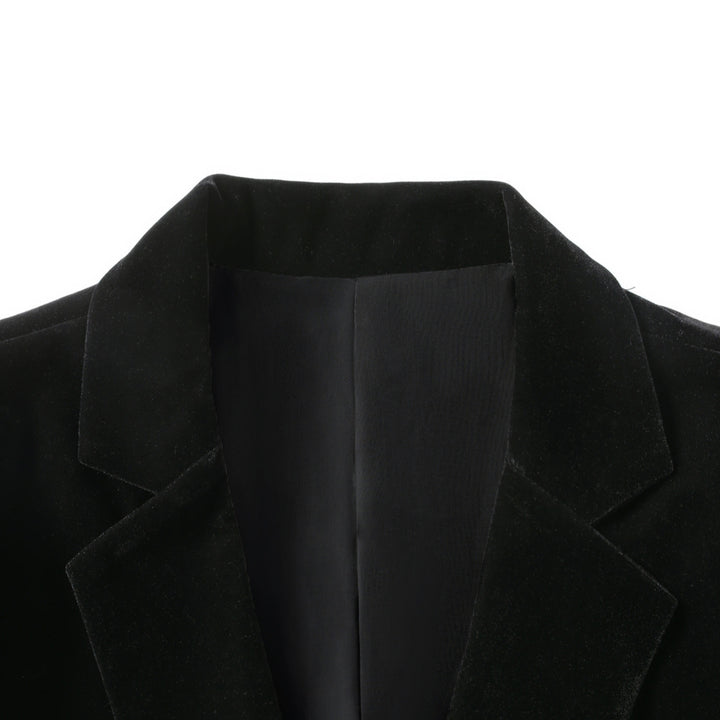 Elegant velvet jacket for men with fine details Lune London