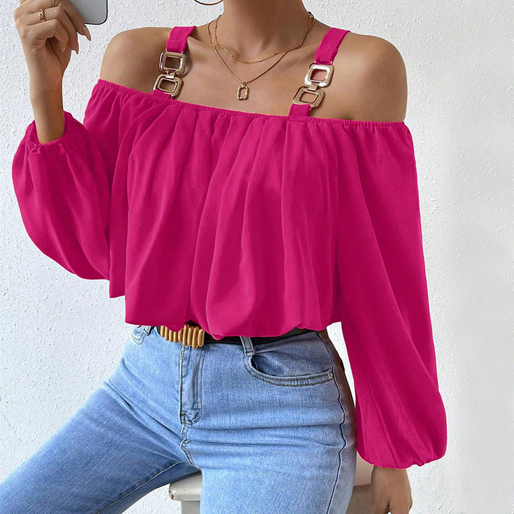 Blouse féminine à épaules dénudées avec bretelles décoratives et élégante fronce Chic & Stil