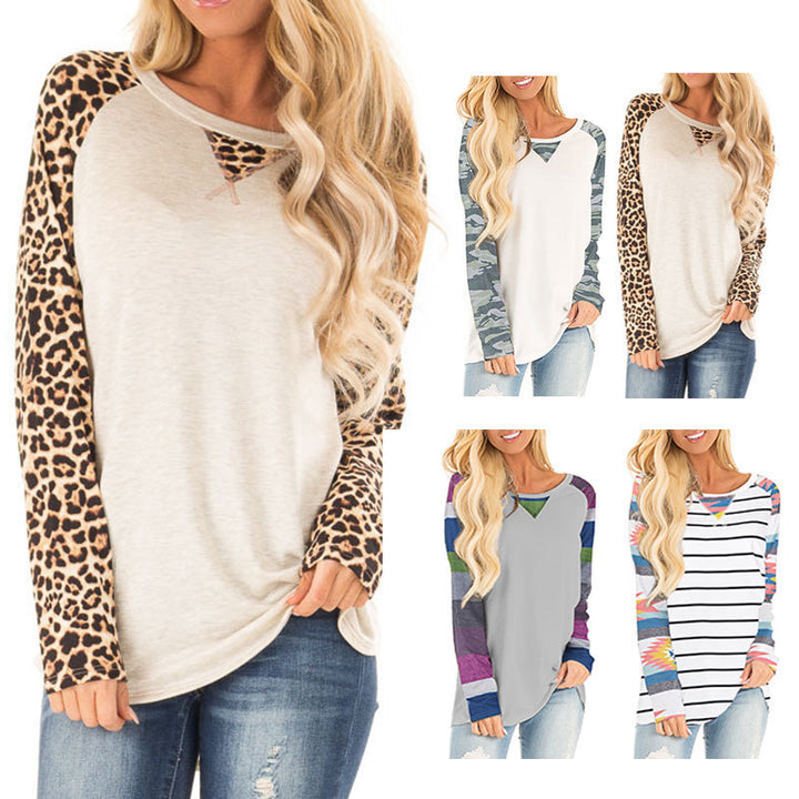 Casual long sleeve shirt for women with graphic pattern and side slits Lune London