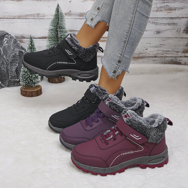 Women's winter boots with warm lining and non-slip sole Lune London