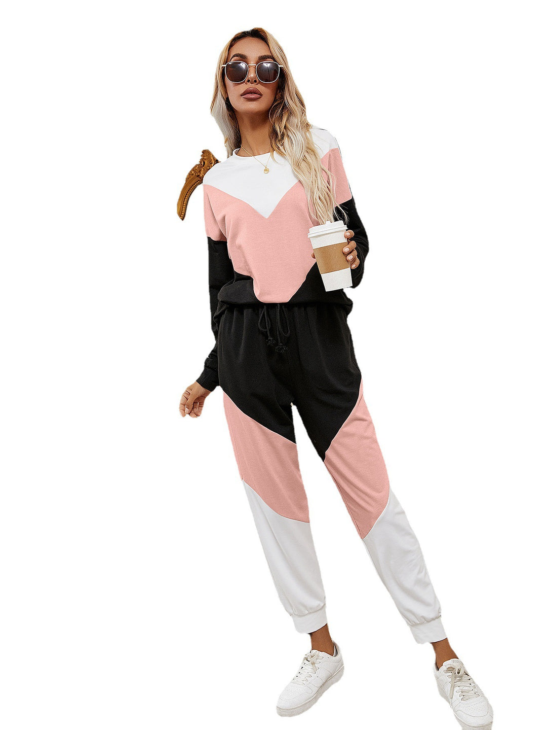 Chic and Stylish Color Block Design Women's Sports Leisure Set