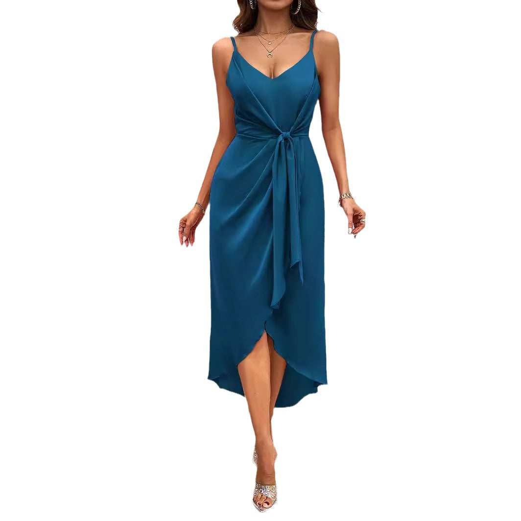Elegant dress for women with a delicate V-neckline and an asymmetrical hem Chic & Stil