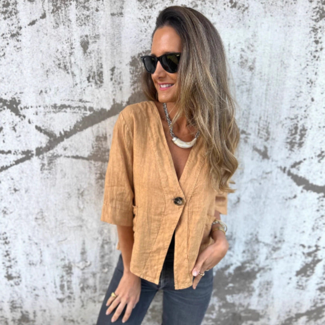 Lightweight linen jacket for women with three-quarter sleeves and Moon London button detail