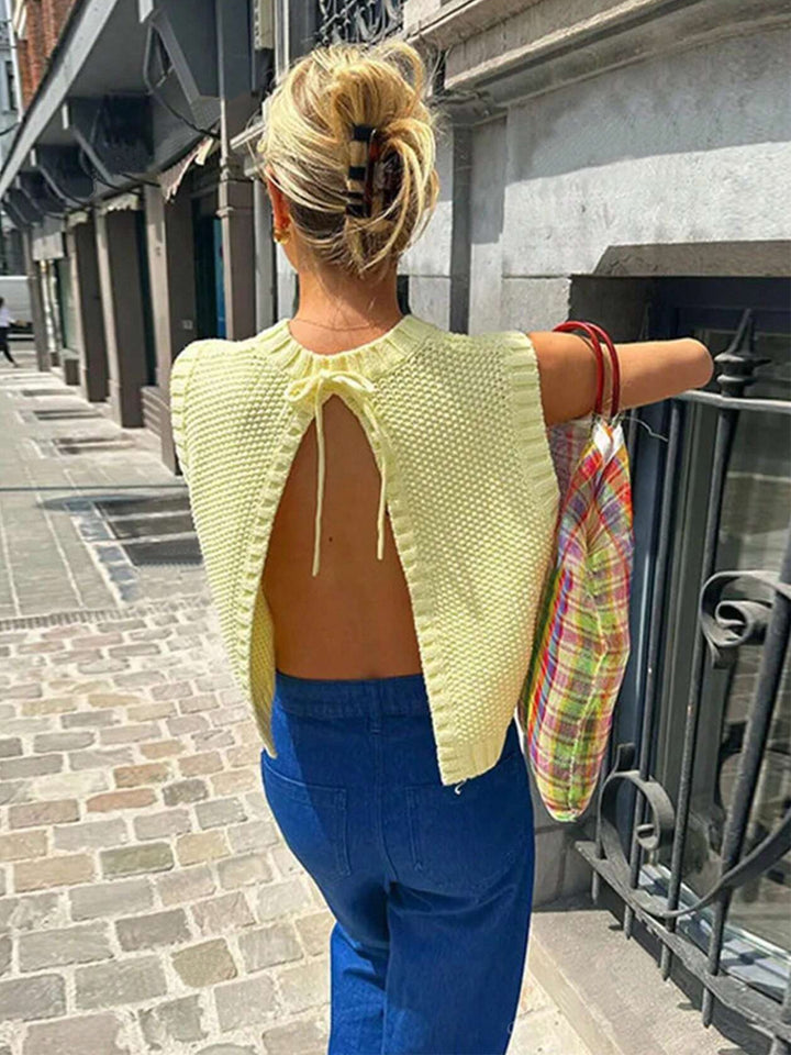 Fashion knitted sweater for women with open back and lace-up details Lune London