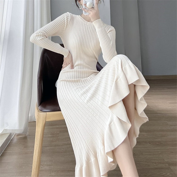 Knit dress for women with an elegant ribbed structure and a fluid hem Lune London