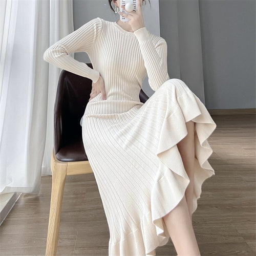 Knit dress for women with an elegant ribbed structure and a fluid hem Lune London
