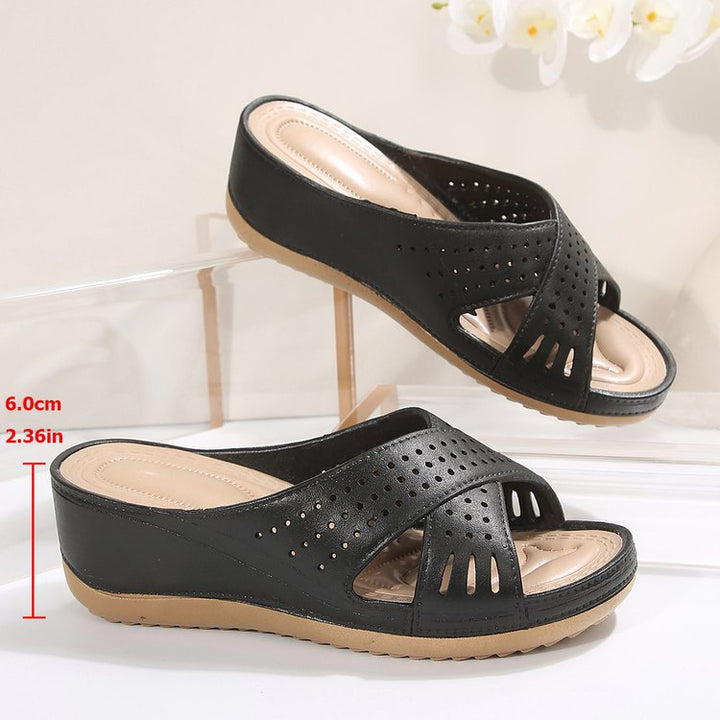 Women Comfortable Wedge Slides with Breathable Surface Structure and Ergonomic Sole Lune London