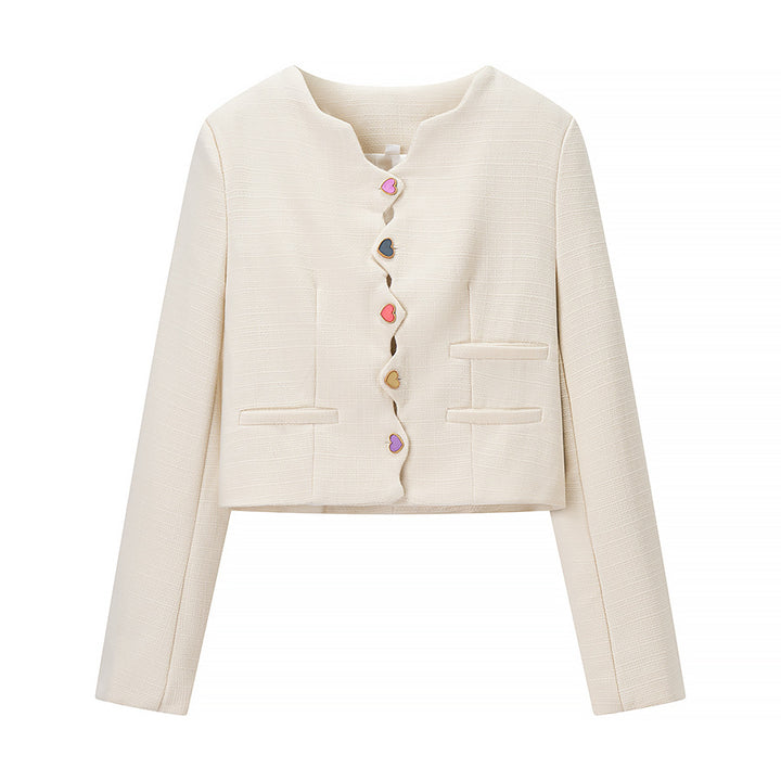 Veste blazer courte pour femmes avec des boutons en forme de cœur colorés et des poches élégantes Chic & Stil
