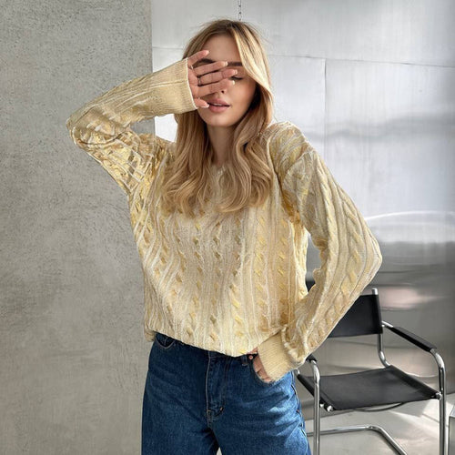 Chunky knit sweater for women with detailed braid pattern and oversized cut Lune London