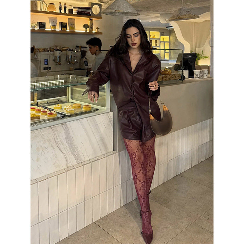 Jacket for women in faux leather with a modern oversized style Lune London