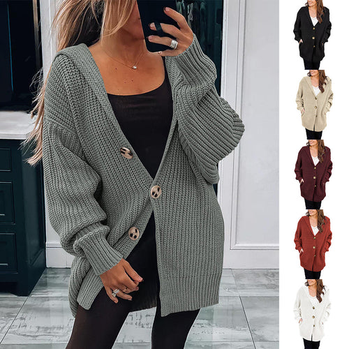 Thick knit jacket for women with an oversized fit and stylish wooden buttons Lune London