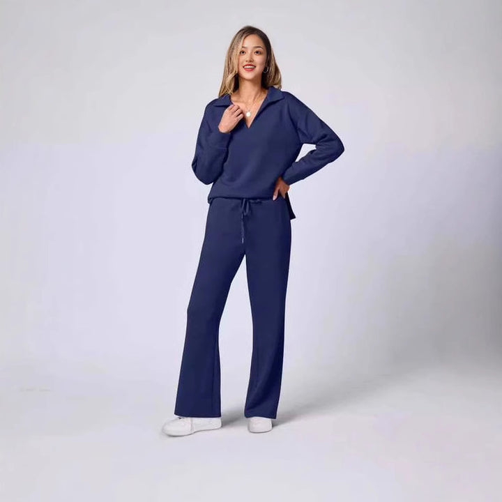 Casual lounge set for women with loose fit and comfortable V neck Lune London