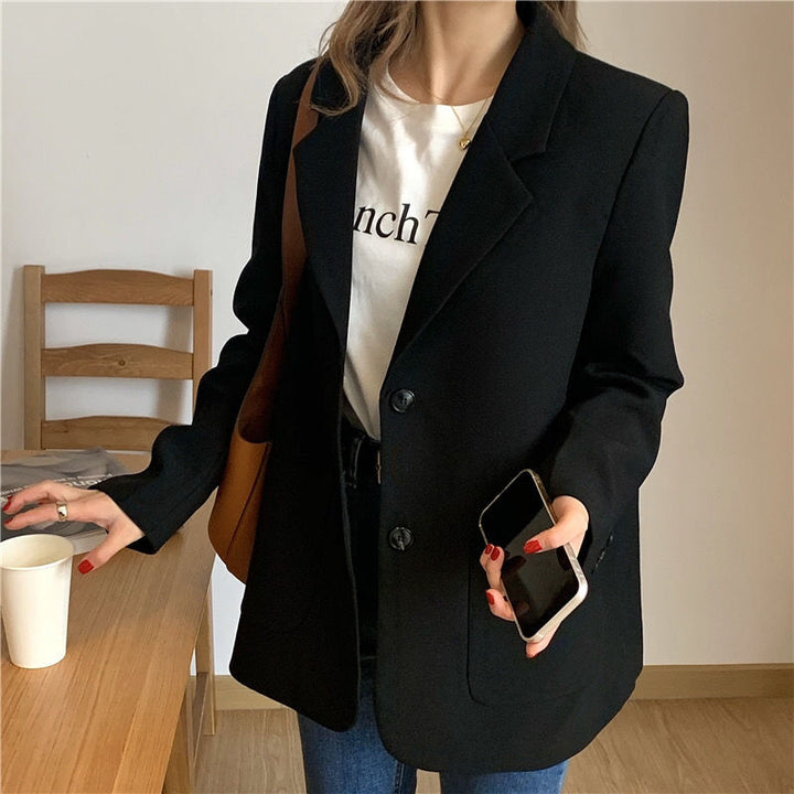 Blazer féminin élégant et moderne avec poches à rabat Chic & Stil