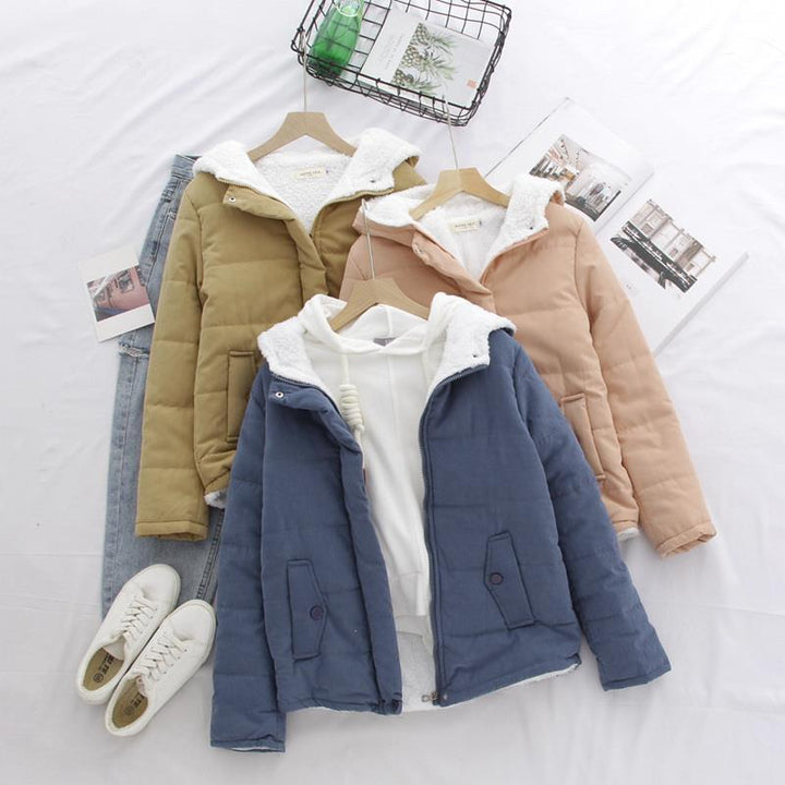 Quilted transitional jacket for women with hood and practical pockets Lune London